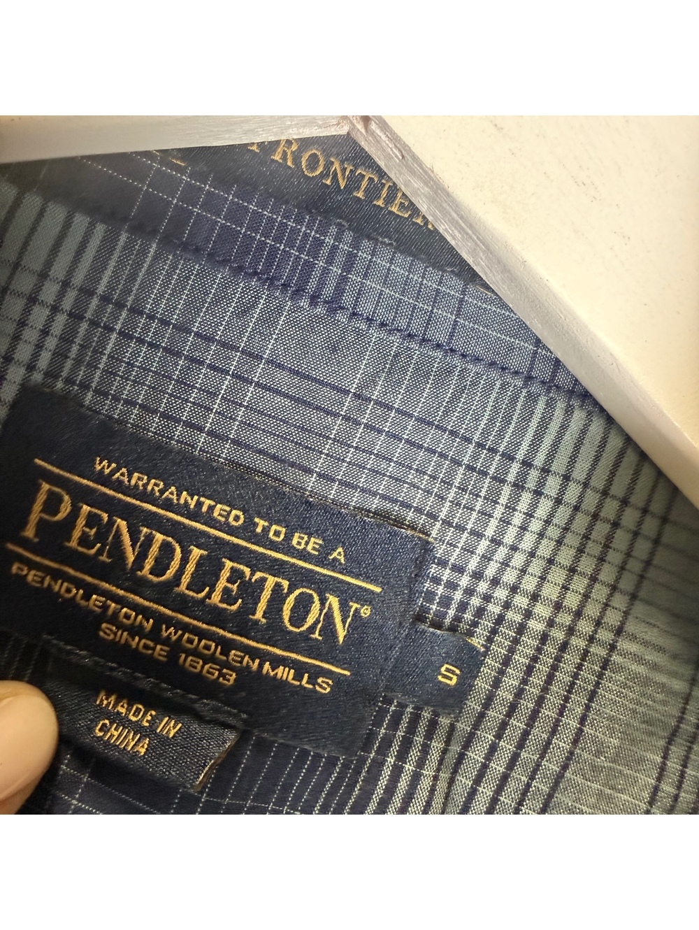 Pendleton Men’s Blue Plaid Frontier Shirt Size S Button Down Made in USA - Picture 2 of 8